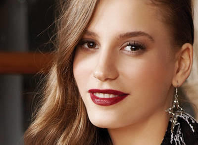 Serenay Sarıkaya Mı Daha Güzel, Barbara Palvin Mi? 