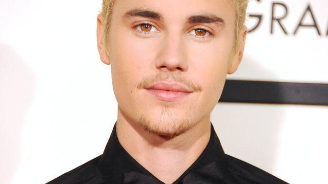 Sizce Justin Bieber hangi tarzıyla daha iyi?