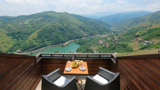 Karadeniz'de balayı yerleri bilen var mı?