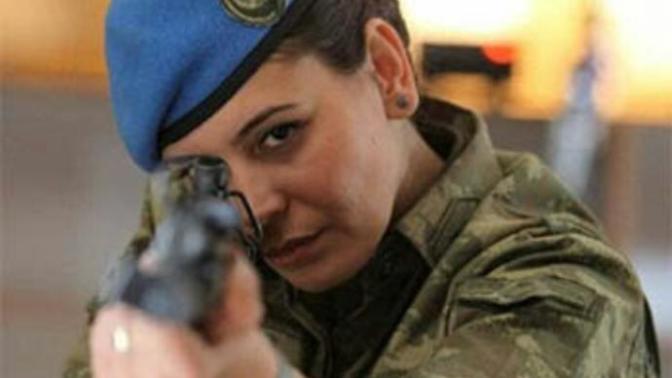 Sizce kadınlardan asker, polis, subay olur mu?