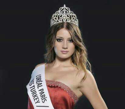Gizem Karaca mı güzel, Merve Boluğur mu?