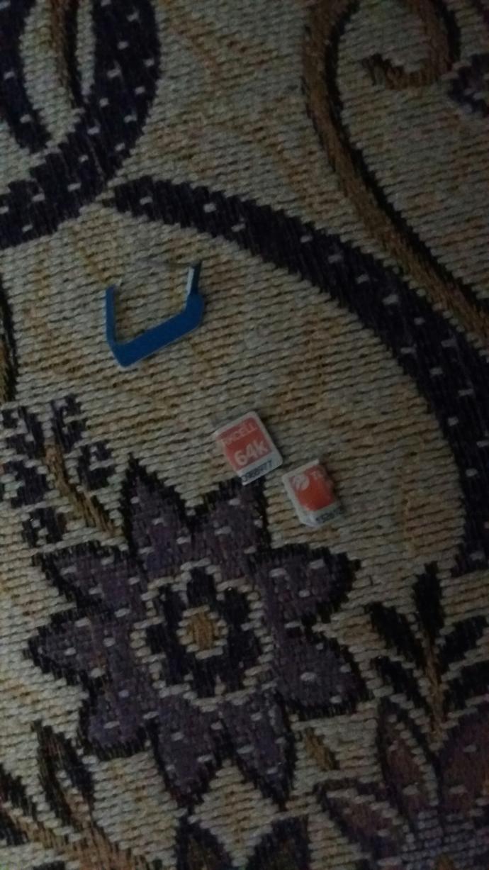 Sevgilim neni engelleyip terk etmiş. Bende hattımı kırdım (Resimli)?