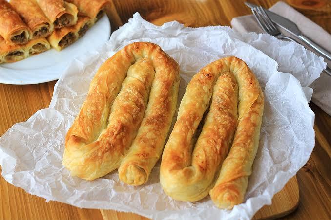 Kıymalı börek