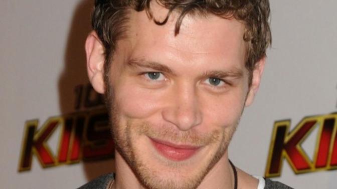 Joseph Morgan çok yakışıklı değil mi?