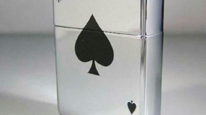 Zippo çakmak kullanan var mı?