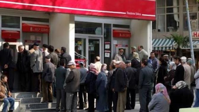 Sizce Türkiye'de emeklilik yaşı kac olmalıdır?