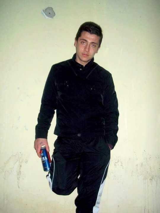yakışıklımıyım yoksa çirkin mi??