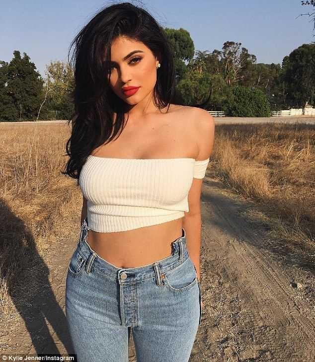 Selena Gomez Mi? Kylie Jenner Mi??