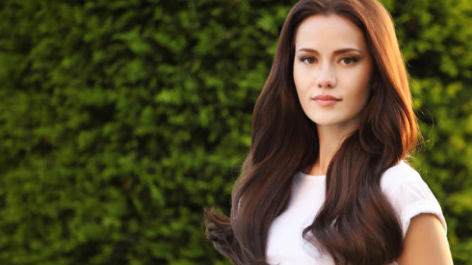Dünyanın En Güzel Kadını listesinde Fahriye Evcen de var! Türk kadınının güzelliği şerefine bayrakları asalım mı?