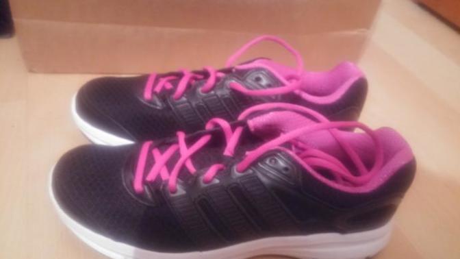 Adidas ayakkabılarım güzel mi?
