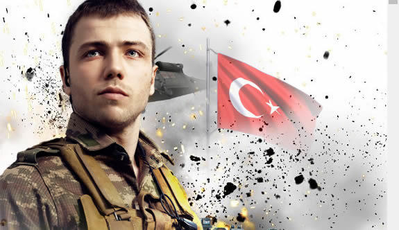 Tolga Sarıtaş çok yakışıklı değil mi ya?