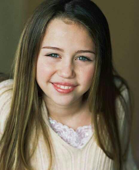 Miley Cyrus çok güzel değil mi??