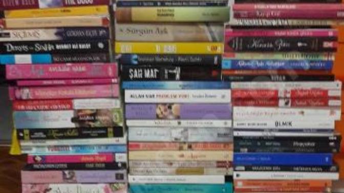 Bu kadar kitap kaç para eder 100 tane falan?