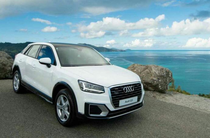Audi Q2 nin hangi rengi daha hoş??