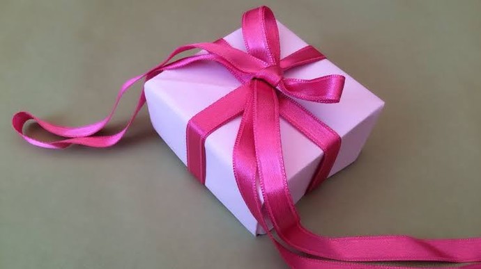 Anneler günü için anneme en özel hediyeyi almak istiyorum