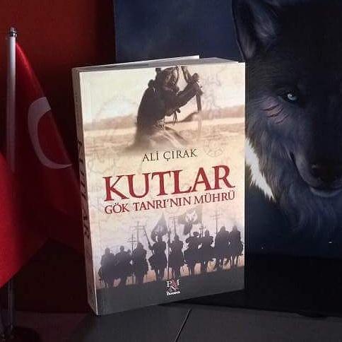 Kutlar Goktanrinin Muhrunu okuyaniniz var mi?