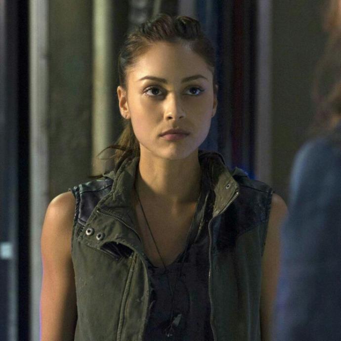 SİZCE BU THE 100 KIZLARINDAN HANGİSİ DAHA GÜZEL?