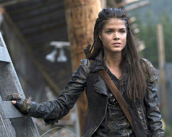 SİZCE BU THE 100 KIZLARINDAN HANGİSİ DAHA GÜZEL?