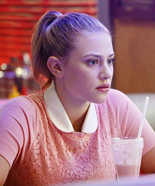 EN GÜZEL RIVERDALE KIZI HANGİSI?