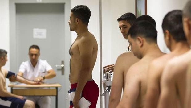 Erkeklerin neden kızlar kadar mahremiyet hakkı yoktur?