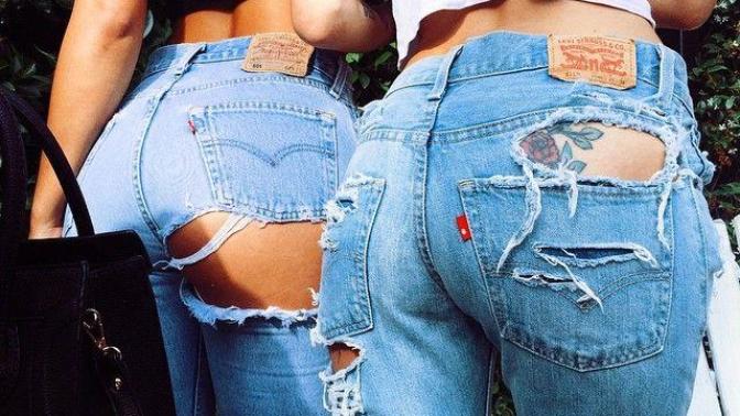 Trend Alarmı Popo Dekoltesi! Yırtık jean giyer misiniz, giydirir misiniz?