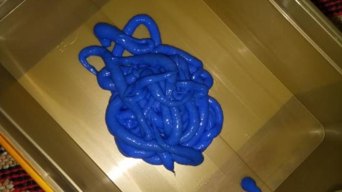 Sarı saç boyası aldım ama tupunden mavi cıktı?