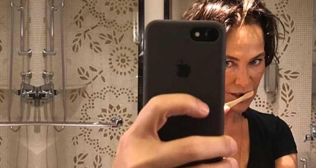 Bazı insanlar neden banyoda  ya da  wc de fotograf çekme gereksinimi duyar ??