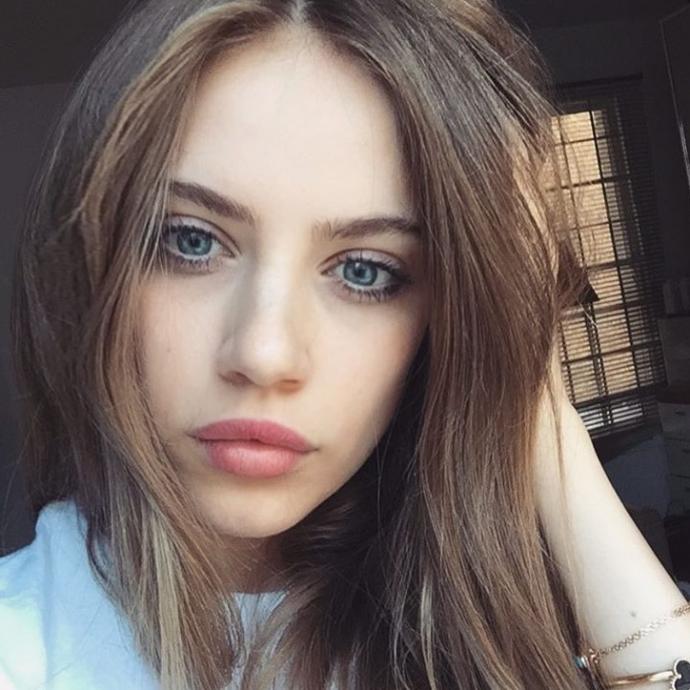 Xenia Tchoumitcheva'nın Seksiliğine Ve Güzelliğine 5 Üzerinden Kaç Puan Verirsiniz?