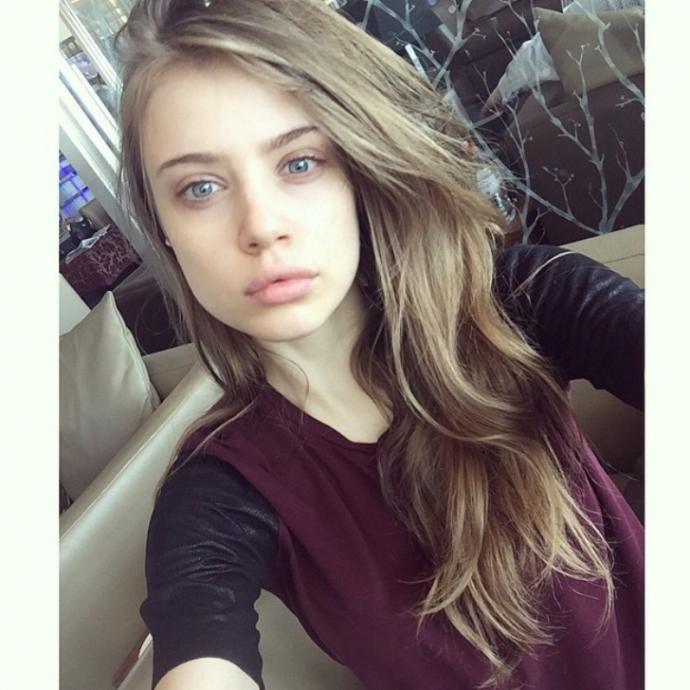 Xenia Tchoumitcheva'nın Seksiliğine Ve Güzelliğine 5 Üzerinden Kaç Puan Verirsiniz?