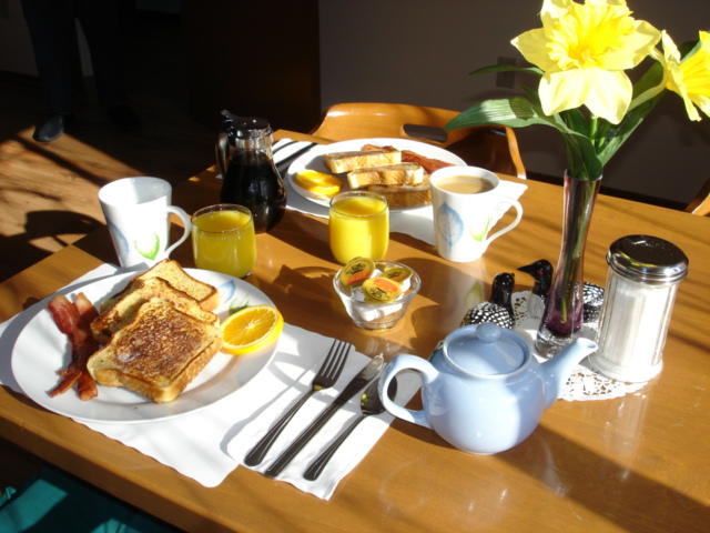 🍳🥛🎀💜Hayırlı sabahlar ,günnüz aydın neşeniz bol olsun , bir kahve ☕️ isteyen ?