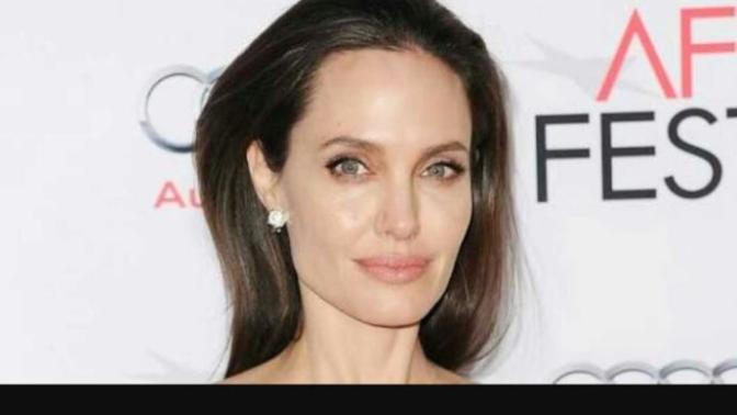 Angelina jolie nin yüz tipi ne?