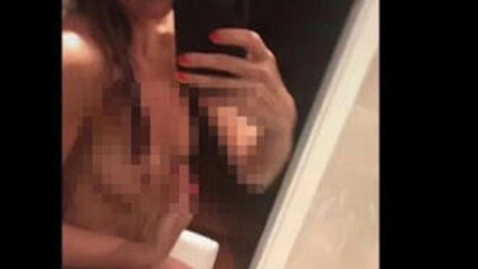 Sizce Ebru Şallı bunu bilerek mi yaptı? Resim detayda?