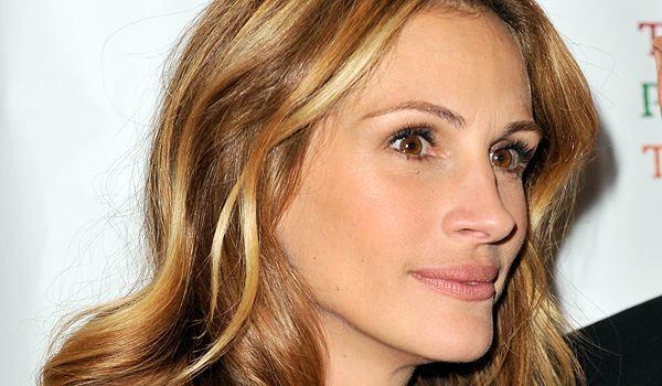 Julia Roberts, beşinci kez ‘Dünyanın En Güzel Kadını’ seçildi! Kendi rekorunu kıran bu güzel oyuncuyu siz beğeniyor musunuz?