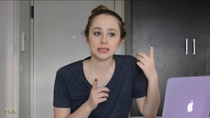 Bu kızın adı Polina kendisi youtuber yarı rus yarı türk sizce güzel mi?