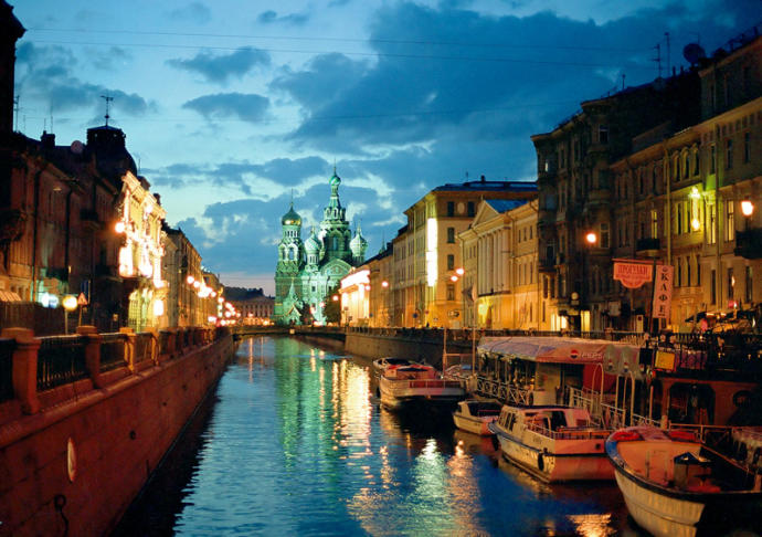 St.Petersburg'un beyaz gecelerinden herkese günaydın. Nasılsınız?