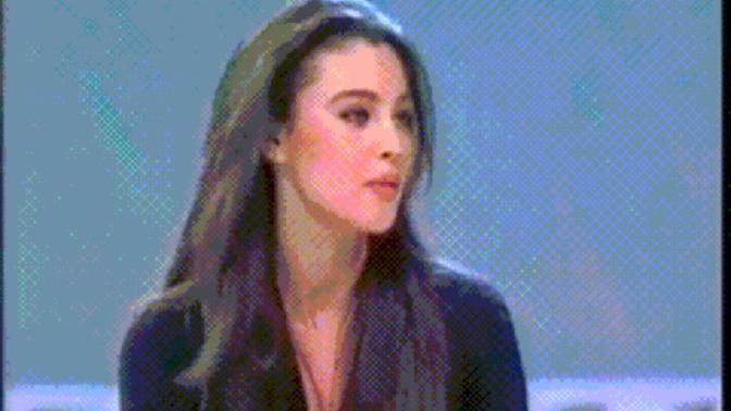Monica Belluci çok çekici değil mi?