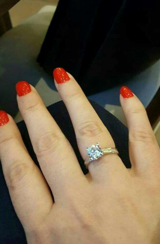 evlenme teklifi aldım bugün çok mutluyum 😍 alırım  bir  hayırlı olsun. 😆?