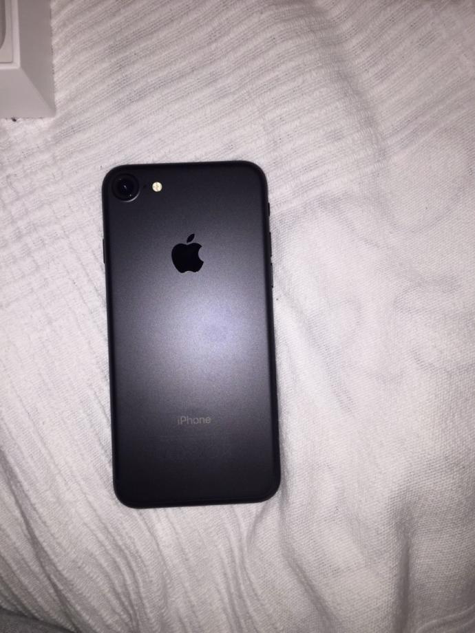 Iphone 7 siyah mat alarak hata mi yaptim? (Resimli)?