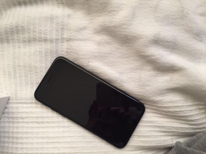 Iphone 7 siyah mat alarak hata mi yaptim? (Resimli)?