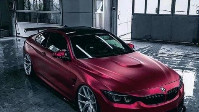 Bmw mi Corvette mi? Hangi araba daha güzel ve çekici?