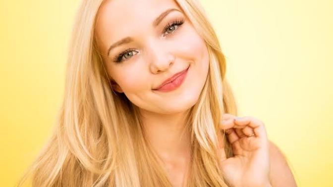 Dove Cameron sizce güzel mi?