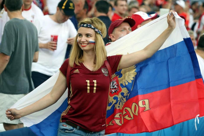 Rus kızları çok sempatik; peki Türk kızları neden sempatik değil?