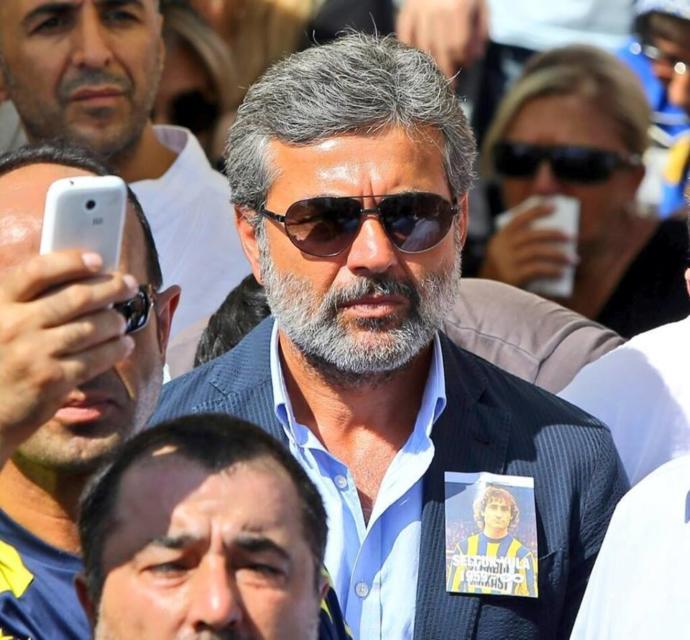 Kıvanç Tatlıtuğ mu daha karizmatik Aykut Kocaman mı?