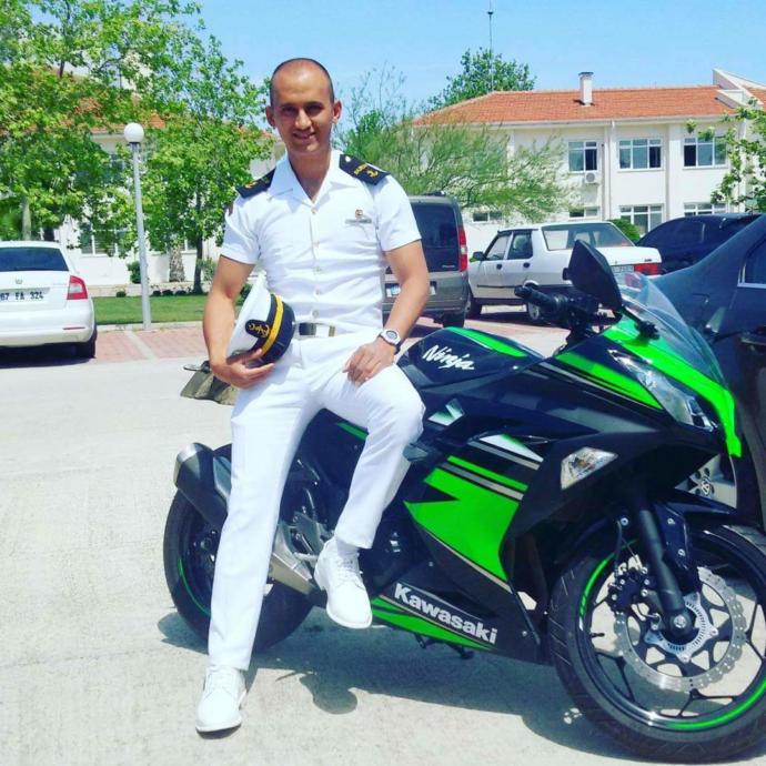 Bir Kaptanla Evlenirmisiniz :) ?