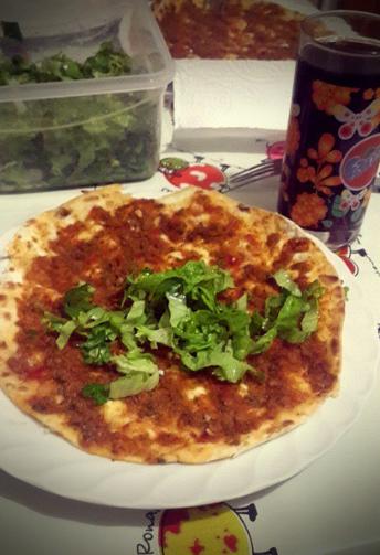 Evde lahmacun yaptım . Nasıl olmuş :) ?