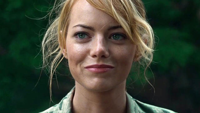Emma Stone çok çiğ değil mi?