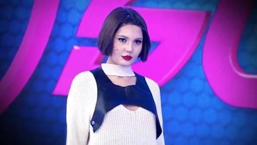 Bahar Candan Türkiye'nin en güzel, en tatlı ve en seksi kadınıdır. Sizce de öyle mi?