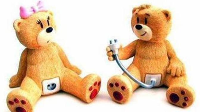 Kızların toplumda "cinsel obje" olarak görülmesinin sebebi kimdir? Kızlar mı erkekler mi?