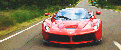 Hiç ferrari  ya da  lamborghini gördünüz mü ?