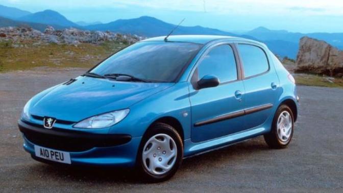 Peugeot 206 kullanışlı bir araba mı?